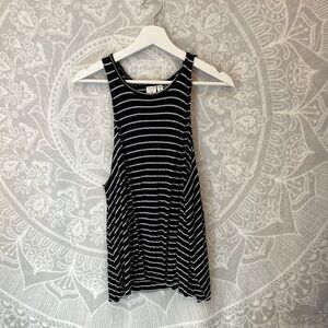 Black and White Striped Tank Top BP M